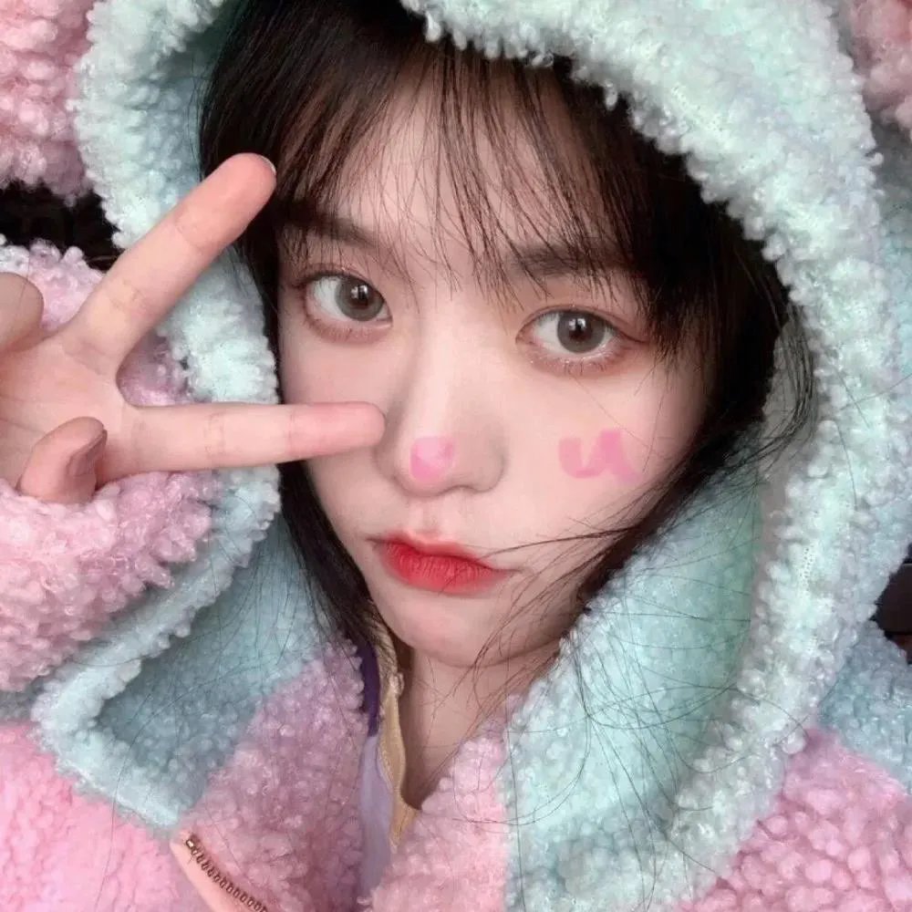 女孩的钓鱼慢活